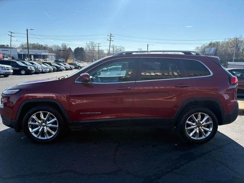 2015 Jeep Cherokee Sport