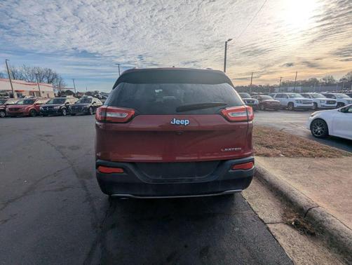2015 Jeep Cherokee Sport