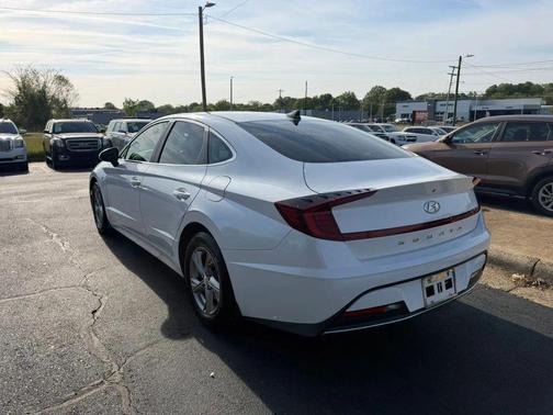 Quartz White 2021 Hyundai SONATA SE