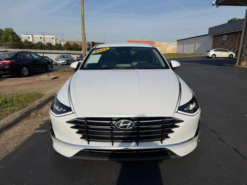 Quartz White 2021 Hyundai SONATA SE