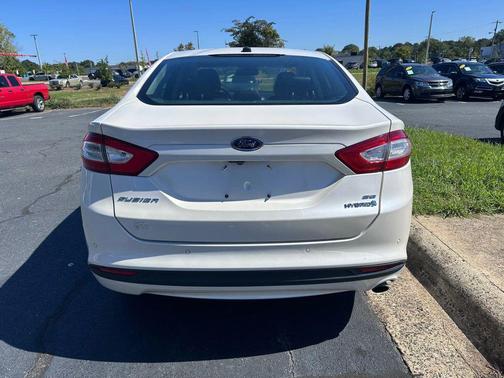 2013 Ford Fusion Hybrid SE Hybrid