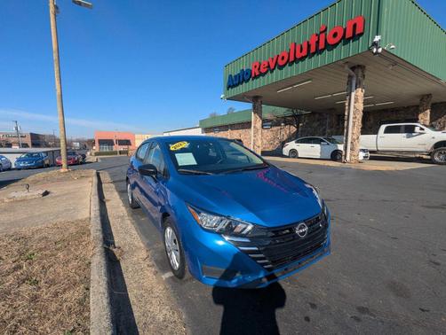 2023 Nissan Versa 1.6 S