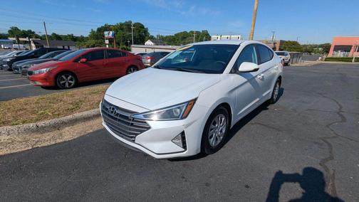 Quartz White Pearl 2020 Hyundai ELANTRA SE