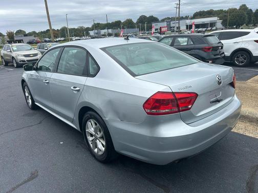 2014 Volkswagen Passat 1.8T S