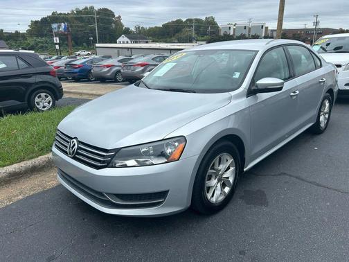 2014 Volkswagen Passat 1.8T S