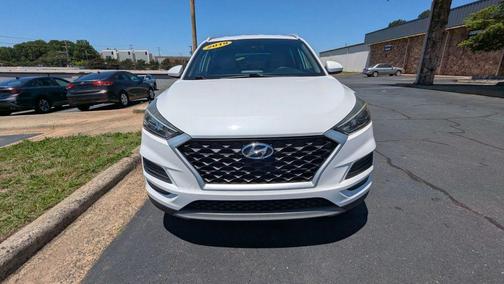 White Pearl 2019 Hyundai TUCSON SE