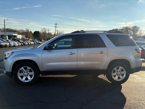 2016 GMC Acadia SLE-2