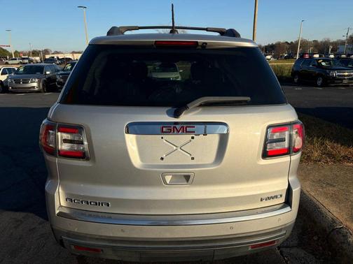 2016 GMC Acadia SLE-2