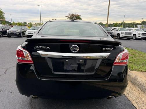 Super Black 2013 Nissan Altima 3.5 SV