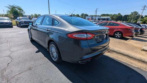 Gray 2016 Ford Fusion SE