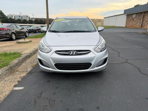 Ironman Silver Metallic 2016 Hyundai Accent SE
