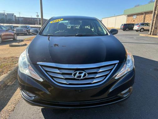 2011 Hyundai SONATA SE