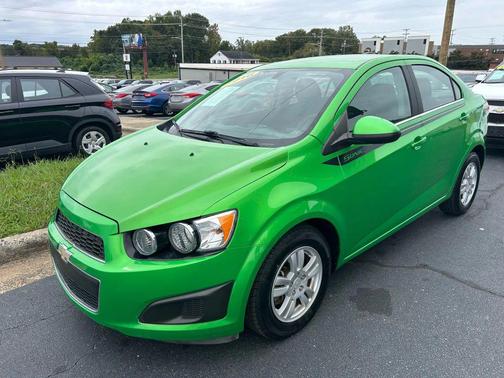 2016 Chevrolet Sonic LT