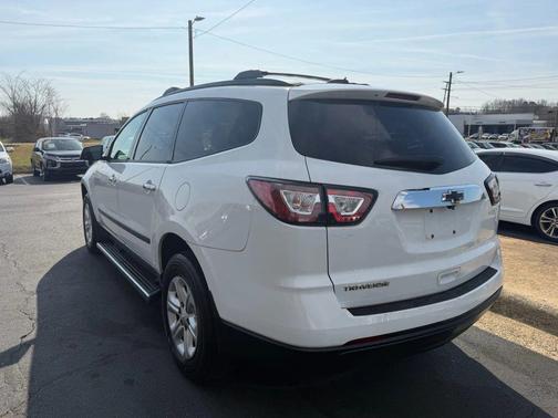 2017 Chevrolet Traverse LS
