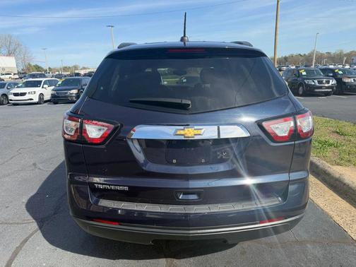 2017 Chevrolet Traverse LS