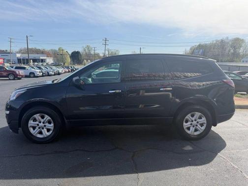 2017 Chevrolet Traverse LS