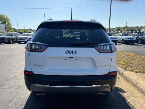 Bright White Clearcoat 2021 Jeep Cherokee Limited