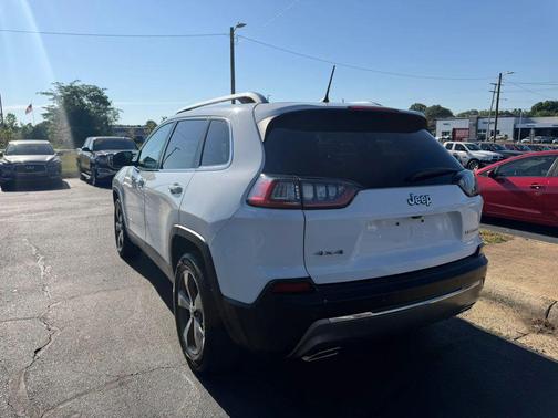 Bright White Clearcoat 2021 Jeep Cherokee Limited