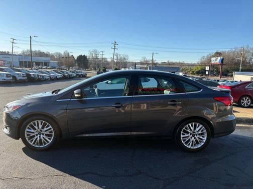 2017 Ford Focus Titanium