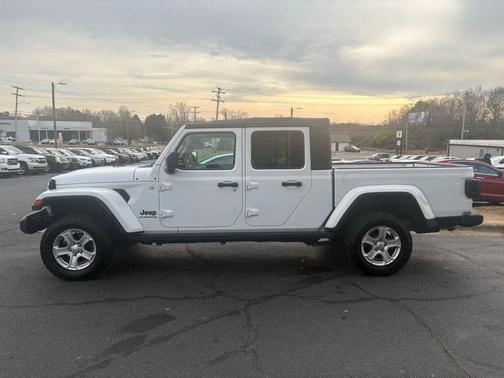 2020 Jeep Gladiator Sport S