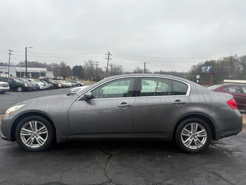2010 INFINITI G37x Base