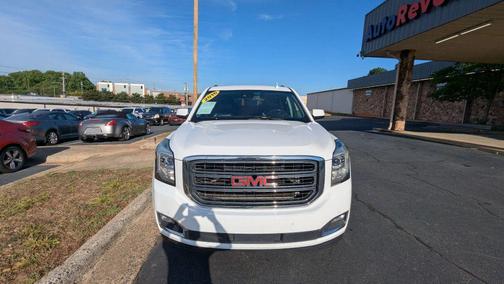 White 2016 GMC Yukon XL SLT