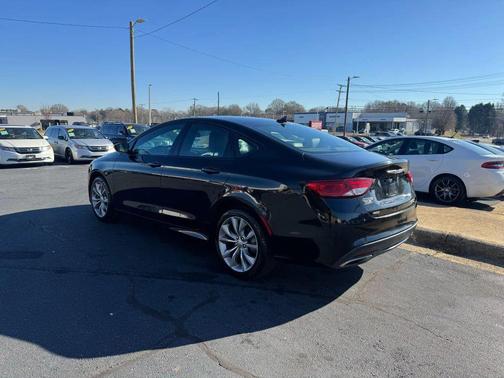 2015 Chrysler 200 S