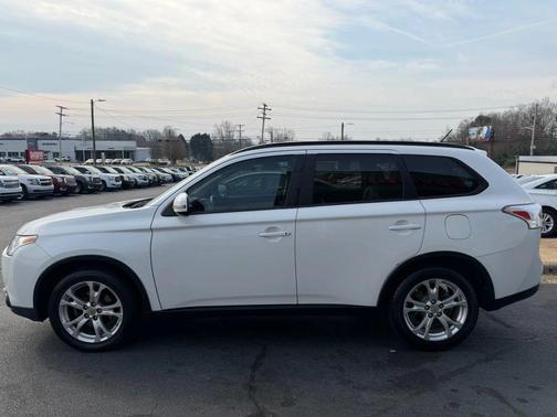 2015 Mitsubishi Outlander SE