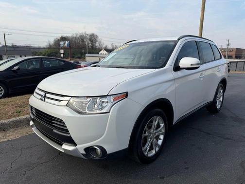 2015 Mitsubishi Outlander SE