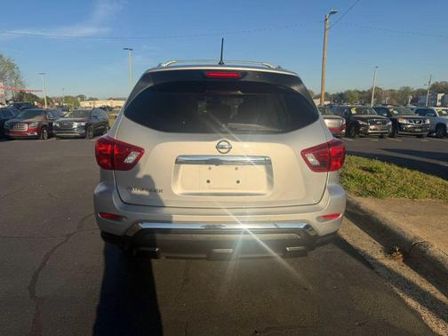 2017 Nissan Pathfinder S