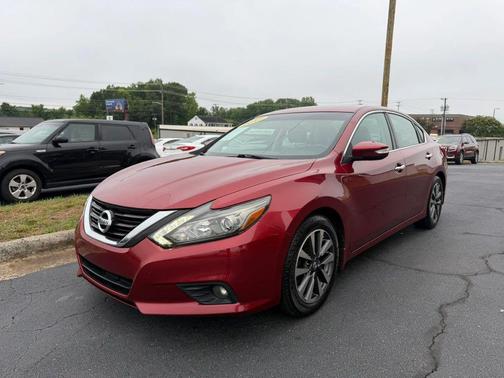 Red 2017 Nissan Altima 2.5 SL