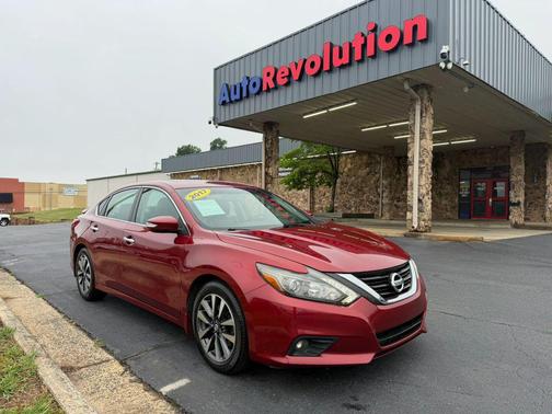 Red 2017 Nissan Altima 2.5 SL
