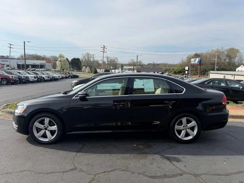 2012 Volkswagen Passat 2.5 SE