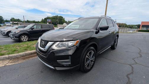 Magnetic Black Pearl 2019 Nissan Rogue SV