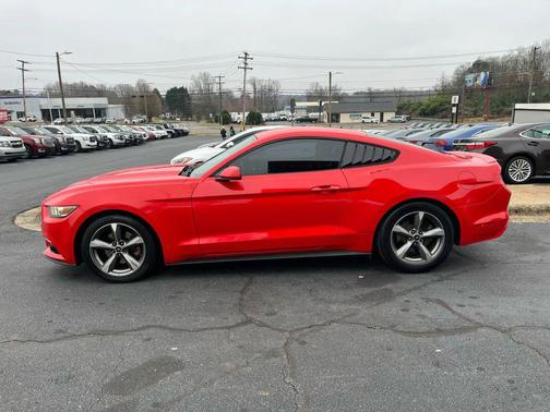 2016 Ford Mustang V6