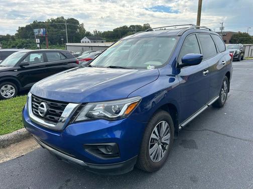 2017 Nissan Pathfinder S