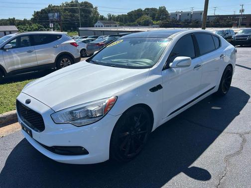 2015 Kia K900 Luxury