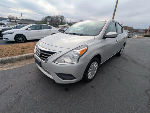 2016 Nissan Versa 1.6 SV