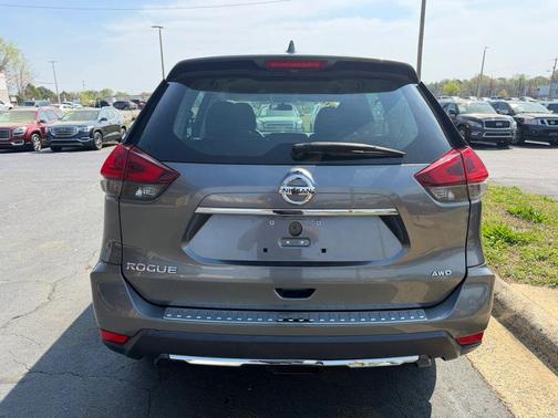 Gun Metallic 2018 Nissan Rogue S