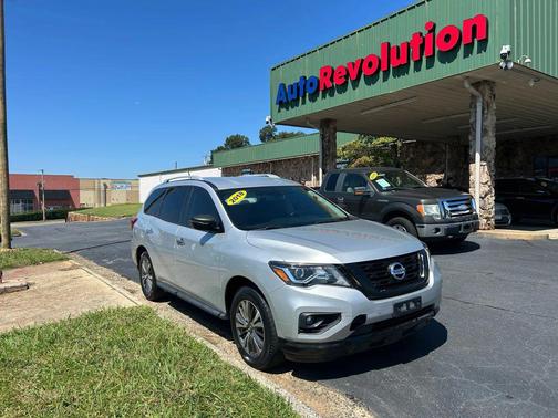 2018 Nissan Pathfinder SV