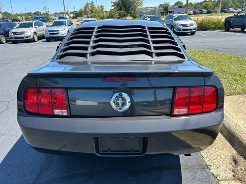 2008 Ford Mustang Premium