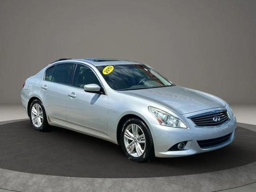 2013 INFINITI G37 Journey