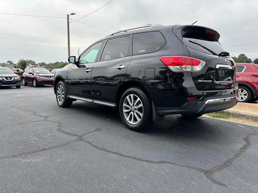 2016 Nissan Pathfinder S