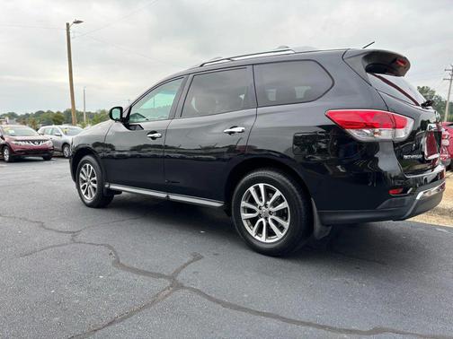 2016 Nissan Pathfinder S