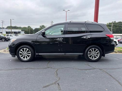 2016 Nissan Pathfinder S