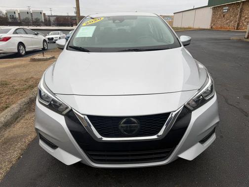 2020 Nissan Versa 1.6 SV