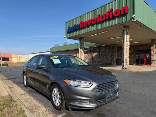 2015 Ford Fusion SE