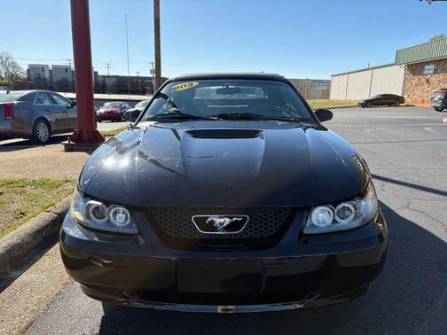 2003 Ford Mustang Deluxe