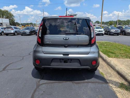 2018 Kia Soul Base