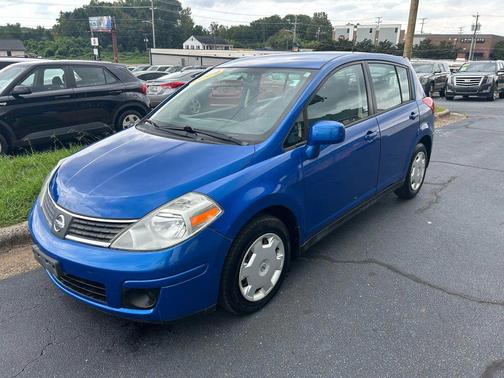2009 Nissan Versa 1.8 S